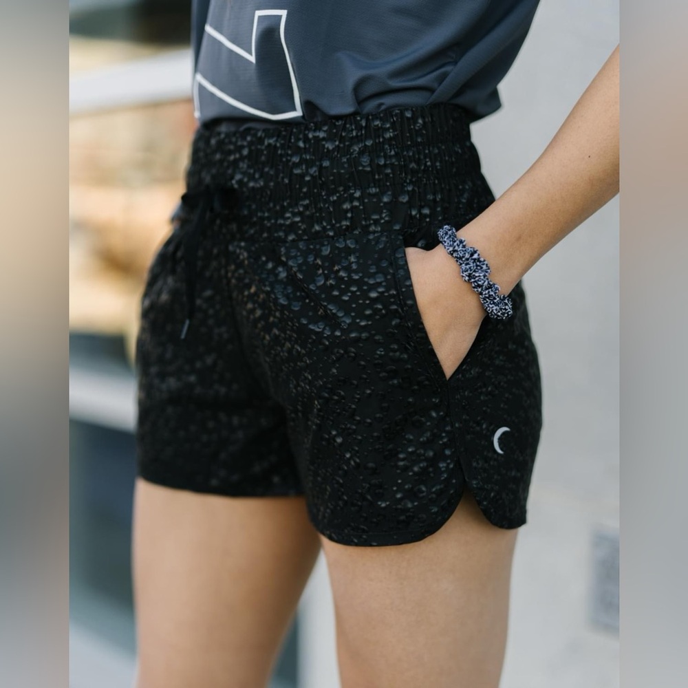 Zyia Black Bubbles Hi-Rise Bomber Shorts L